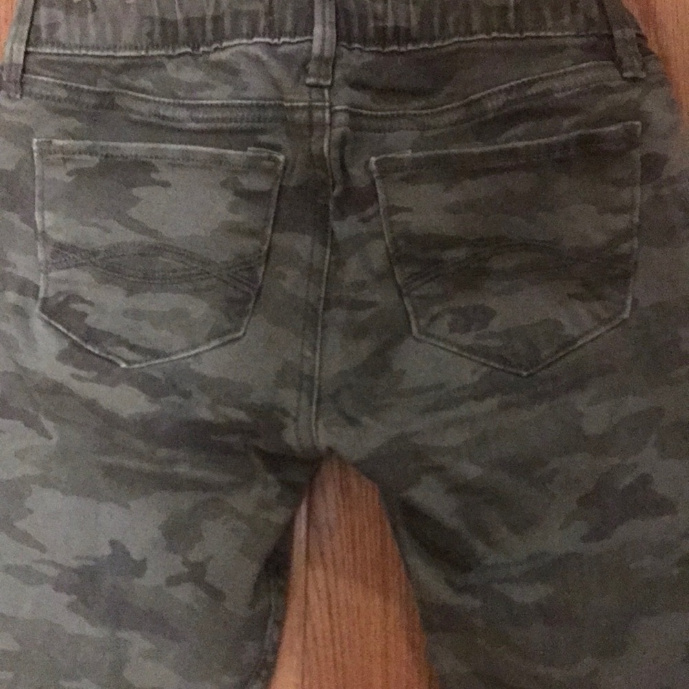 Girl's Army green jeggings 7/8 by Abercrombie Kids - Picture 4 of 4